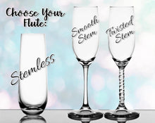 Custom Engraved Champagne Flutes: Mr & Mrs with Infinity Heart Design - Perfect Wedding Toasting Set, Gift Box Set