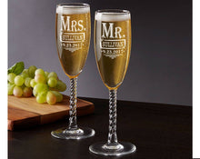 COUPLES GIFTS Modern Champagne Mr Mrs Gift Set of 2 Custom Bride Gift Wedding Favor for Groom Couples Husband Wife Anniversary Present Mom Dad Birthday