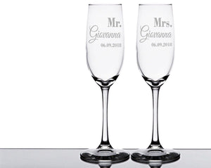 COUPLES GIFTS Mr Mrs Gift for Couple Bride Groom Customized Champagne Flutes Engraved Wedding Set of 2 Glasses for Mr. Mrs. 25th 50th Anniversary Idea
