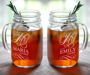 COUPLES GIFTS MRS and MRS Personalized Lesbian Wedding Mason Jar Set of 2 Engraved Her Anniversary Gift Favor Idea Girlfriend Toasting Glass Civil Union