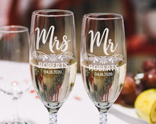 COUPLES GIFTS New Mr. and Mrs. Celebratory Champagne Glasses Grandma Grandpa Personalized 50th Wedding Anniversary Decorations Bride Groom Party Favors