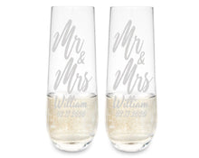 COUPLES GIFTS Newlyweds Mr. Mrs. Custom Engraved Stemless Wine Champagne Flutes 45th Anniversary Gift for Couples Wedding Centerpiece Set of 2 Bride Groom