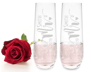 COUPLES GIFTS Stemless Champagne Mr Mrs Personalized Set of 2 Toasting Bridal Party Bride Groom Glasses Engaged Wedding Proposal Gift Custom Wine Flutes