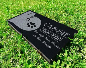 Custom Memorials Heart Paws Design for Dog or Cat | Grave Stone