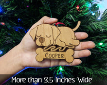 PET GIFTS Labrador Retriever Family Pet Christmas Ornament Mothers Day Gift for Dog Mom Personalized Tree Decor Birthday Lab Anniversary Present Idea