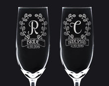 WEDDINGS ONE Monogram Initial Wreathe Classy Champagne Flute Personalized Engraved Wedding Anniversary Glass Bridal Shower Favors Graduation Gifts
