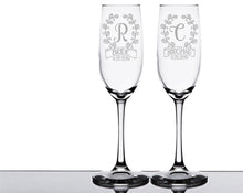 WEDDINGS ONE Monogram Initial Wreathe Classy Champagne Flute Personalized Engraved Wedding Anniversary Glass Bridal Shower Favors Graduation Gifts