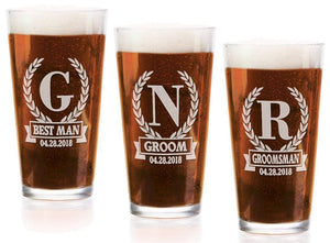 WEDDINGS Wreathe Initial Classy Party Glass Gift for Day of Wedding Groomsmen Favor from Groom Bridesmaids Hefty Glasses for Bachelorette for Bride