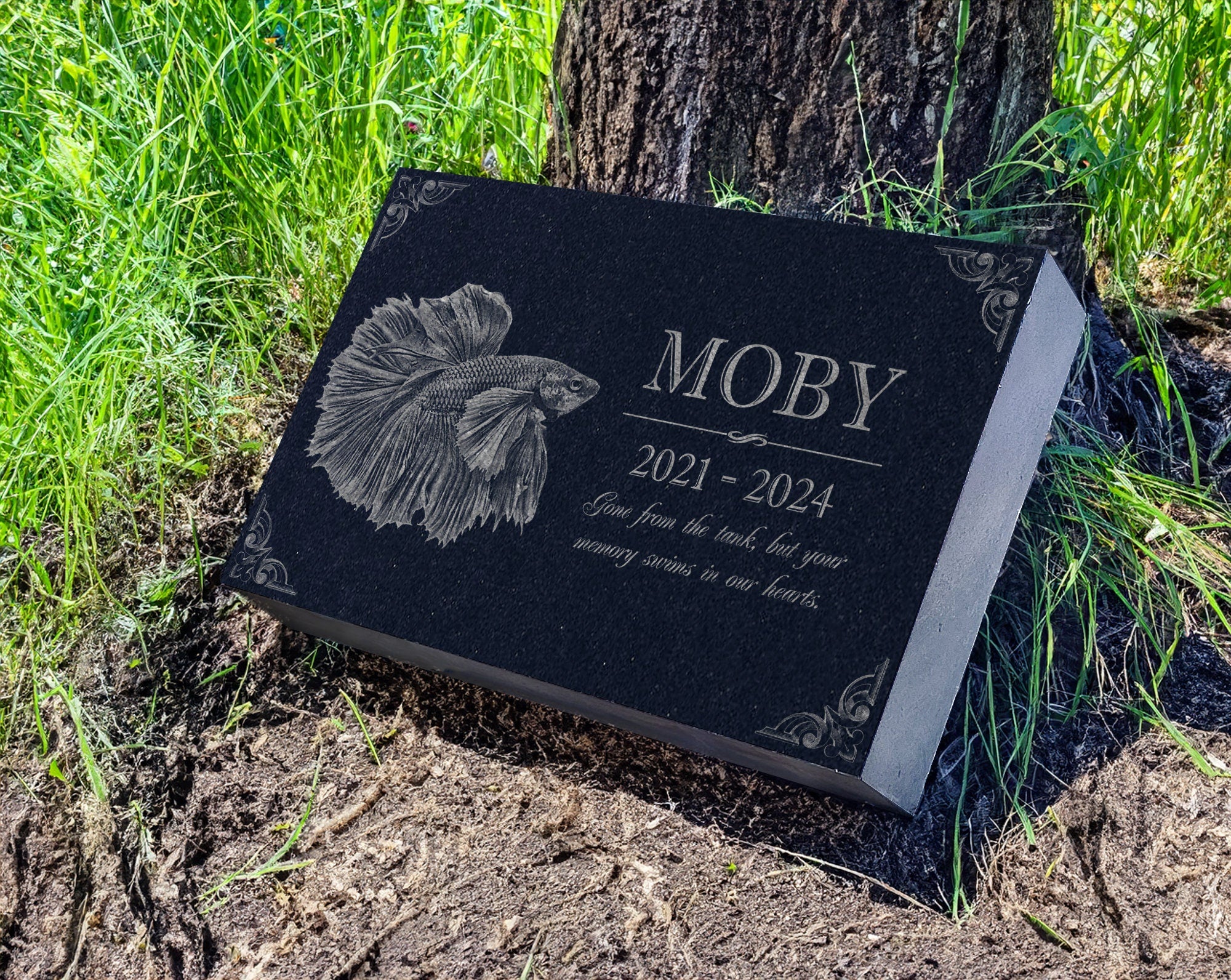 Custom Fish Memorial Stone: Goldfish Betta Koi Guppy | Loss of Pet Fish | Burial Grave Marker | Fish Photo Memorial | Siamese Fighting Fish
