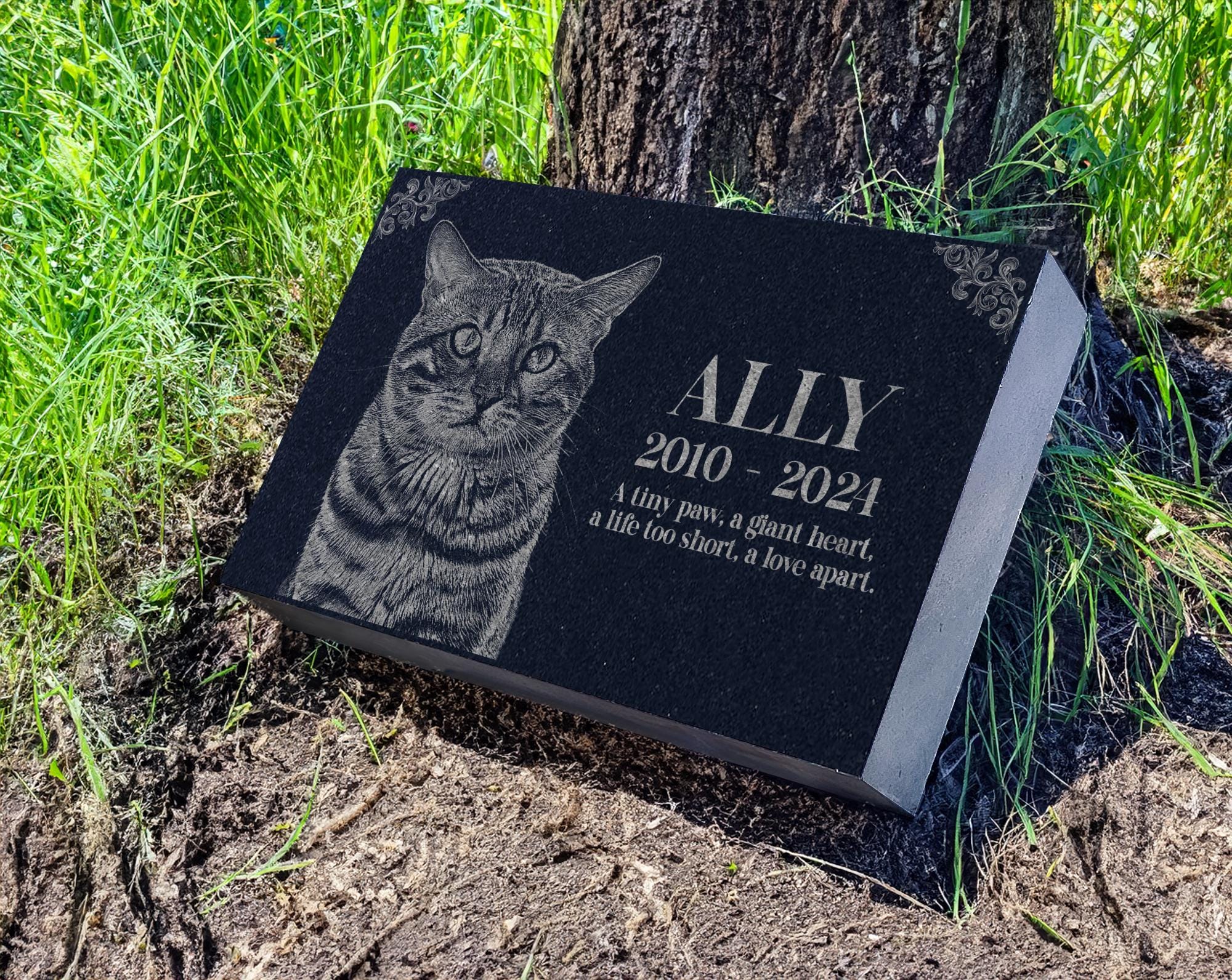 Custom Granite Pet Memorial Stone | Upright Pet Monument for Cats and Dogs | Personalized Animal Grave Marker for Garden | Flat Headstone