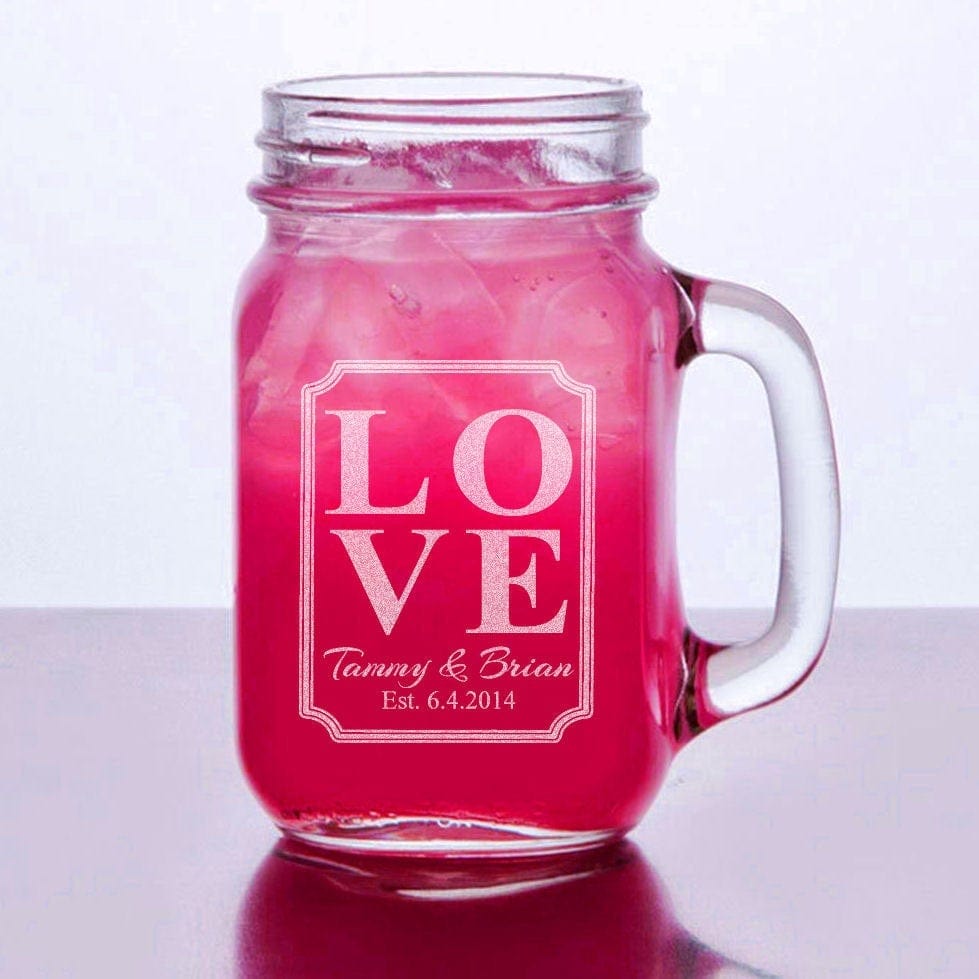 COUPLES GIFTS Barn Wedding Favor SINGLE Love Personalized Mason Jar Mugs Rustic Weddding Favor Decor Handle Mug Drinking Glasses for Newly Married Gift