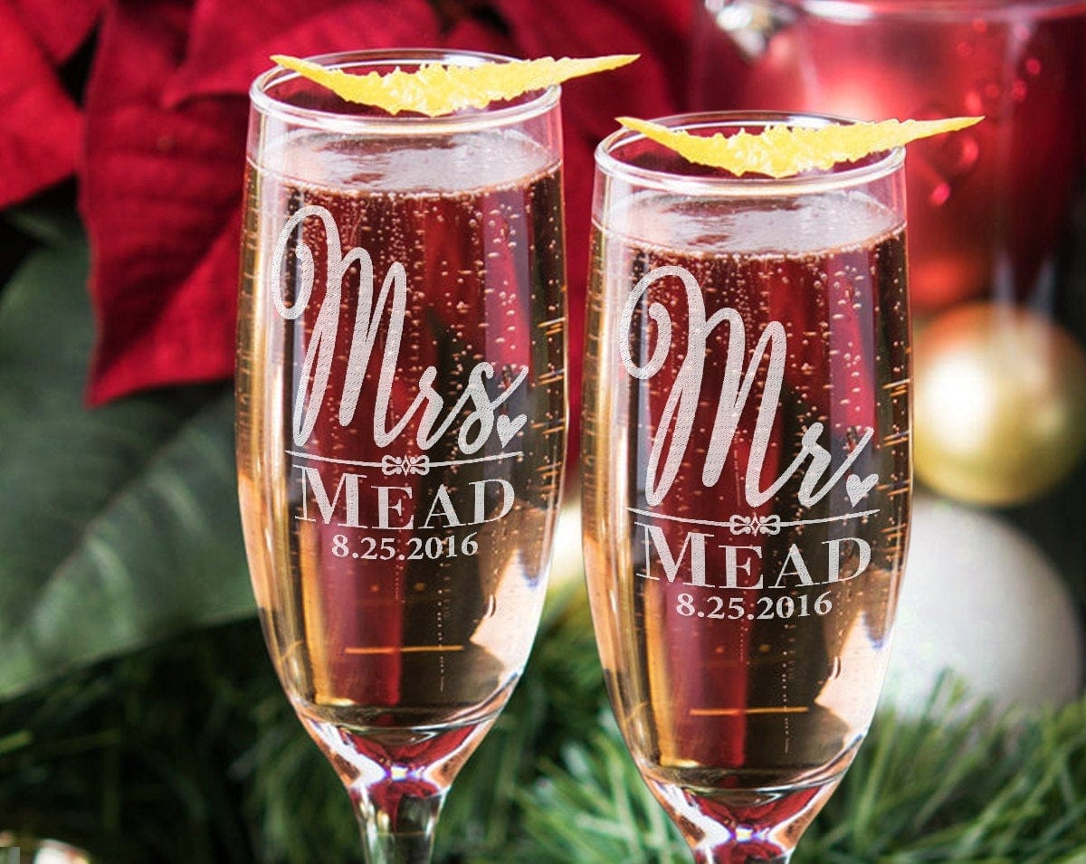 COUPLES GIFTS Custom Mr and Mrs Newly Married Champagne Glasses w/ Last Name Date Set of 2 Wedding Flutes Couples, Toasting, Anniversary, Engagement Gift
