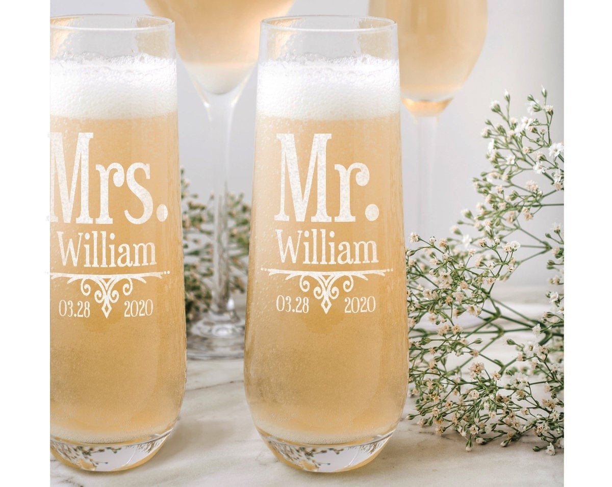 COUPLES GIFTS Future Mr. Mrs. Wine Flutes Set of 2 Stemless Vows Engagement Proposal Mom Dad Grandma Anniversary Newly Married Couples Gifts Bridal Decor