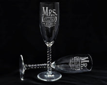 COUPLES GIFTS Modern Champagne Mr Mrs Gift Set of 2 Custom Bride Gift Wedding Favor for Groom Couples Husband Wife Anniversary Present Mom Dad Birthday