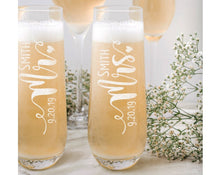 COUPLES GIFTS Stemless Champagne Mr Mrs Personalized Set of 2 Toasting Bridal Party Bride Groom Glasses Engaged Wedding Proposal Gift Custom Wine Flutes