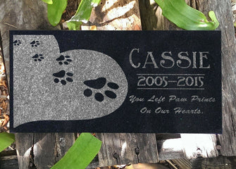 Custom Memorials Heart Paws Design for Dog or Cat | Grave Stone