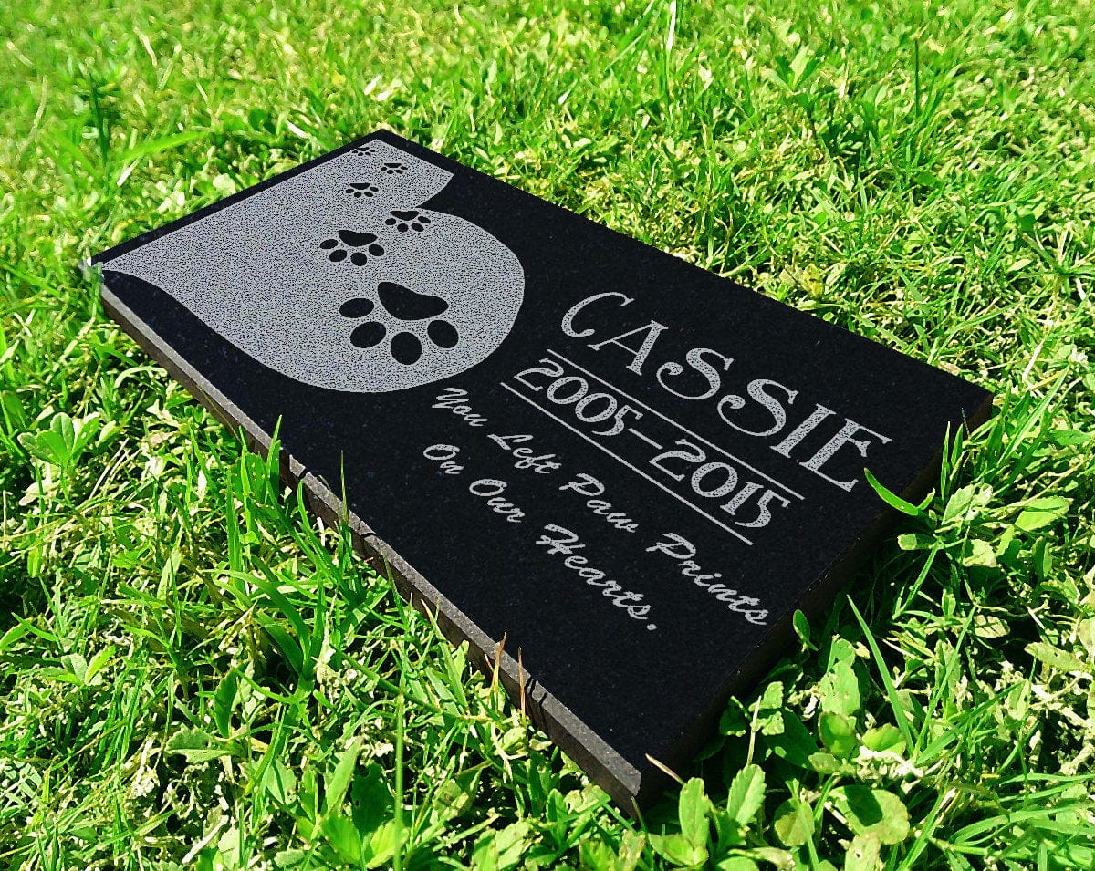 Custom Memorials Heart Paws Design for Dog or Cat | Grave Stone