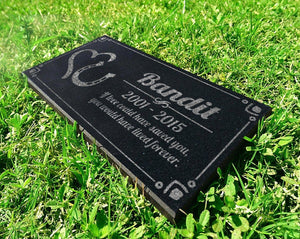 Custom Memorials Horse Heart Horsehoe Design | Grave Marker