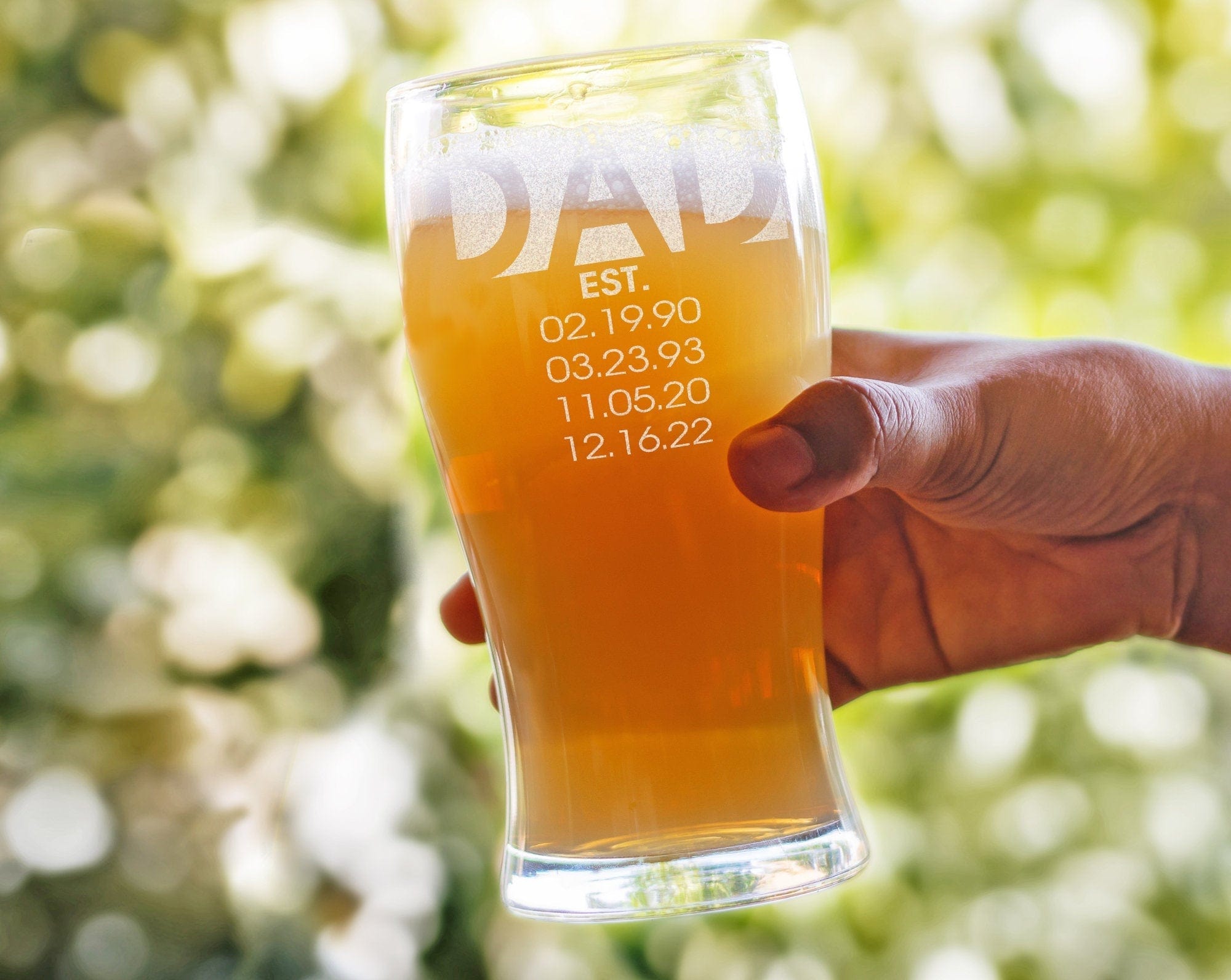 FOR DAD & GRANDPA First Father's Day Beer Lager Best Dad Mug New Daddy to Be Kids Birthdates Daddy Grandpa Birthday Gift Idea Engraved Men Husband Drinkware