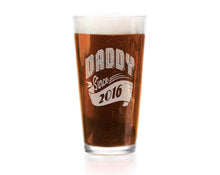 FOR DAD & GRANDPA Personalized 16Oz Grandpa Papa Since 2020 Pub Glass Gift From Daughter Son Kids Baby Gift for Birthday Christmas Fathers Day New Dad To Be