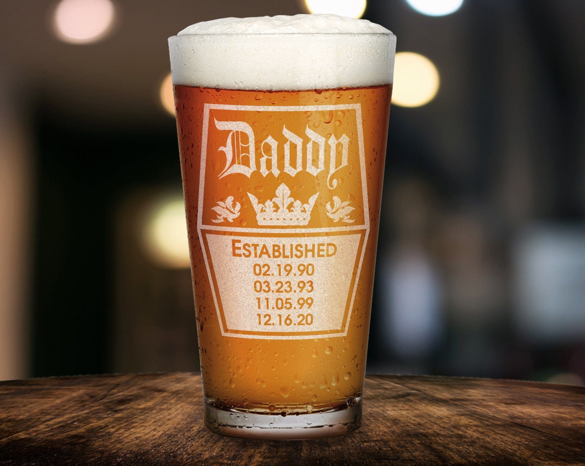 FOR DAD & GRANDPA Retro Dad Daddy Pub Glass with Kids Bithdates Father's Day Gift from Son Daughter Wife for Papa Grandpa 70th Birthday Beer Mug Present