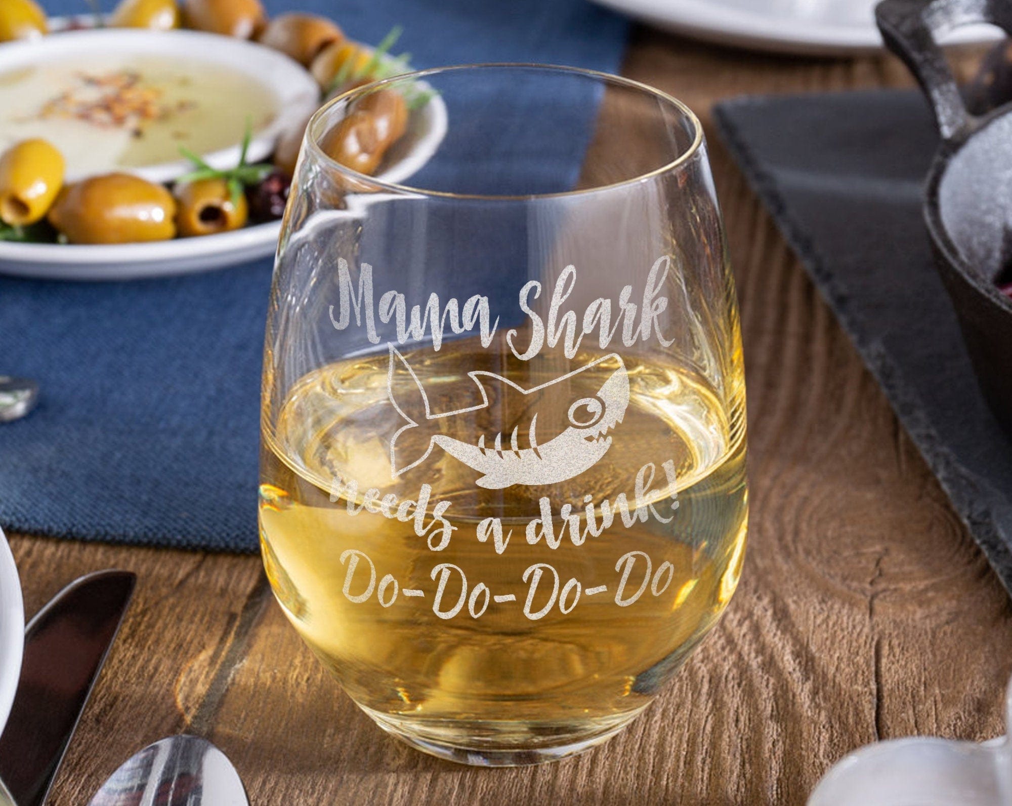 FOR MOM & GRANDMA Mama Shark Needs a Drink Do Do Novelty Stemless Wine Glass First Mothers Day Gift from Daughter, Son Funny Sayings for New Mom Wife Birthday
