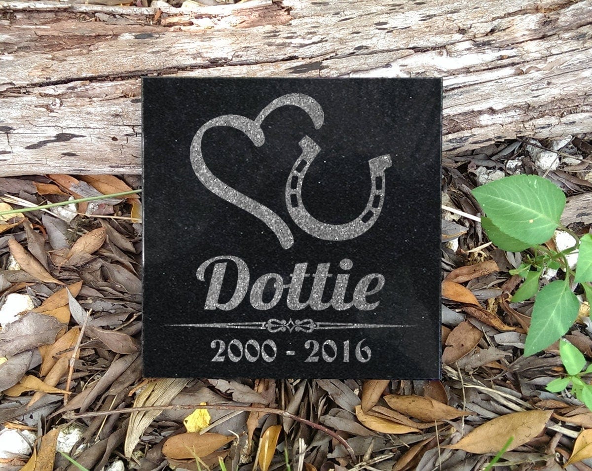 Custom Memorials Horseshoe with Heart | Memorial Plaque