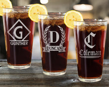 Personalized Drinkware Engraved Personalized Single Men Groomsmen Proposal Toasting Glasses Beer Mugs Cool Womens Gifts Happy Birthday Monogram Gift for Adults