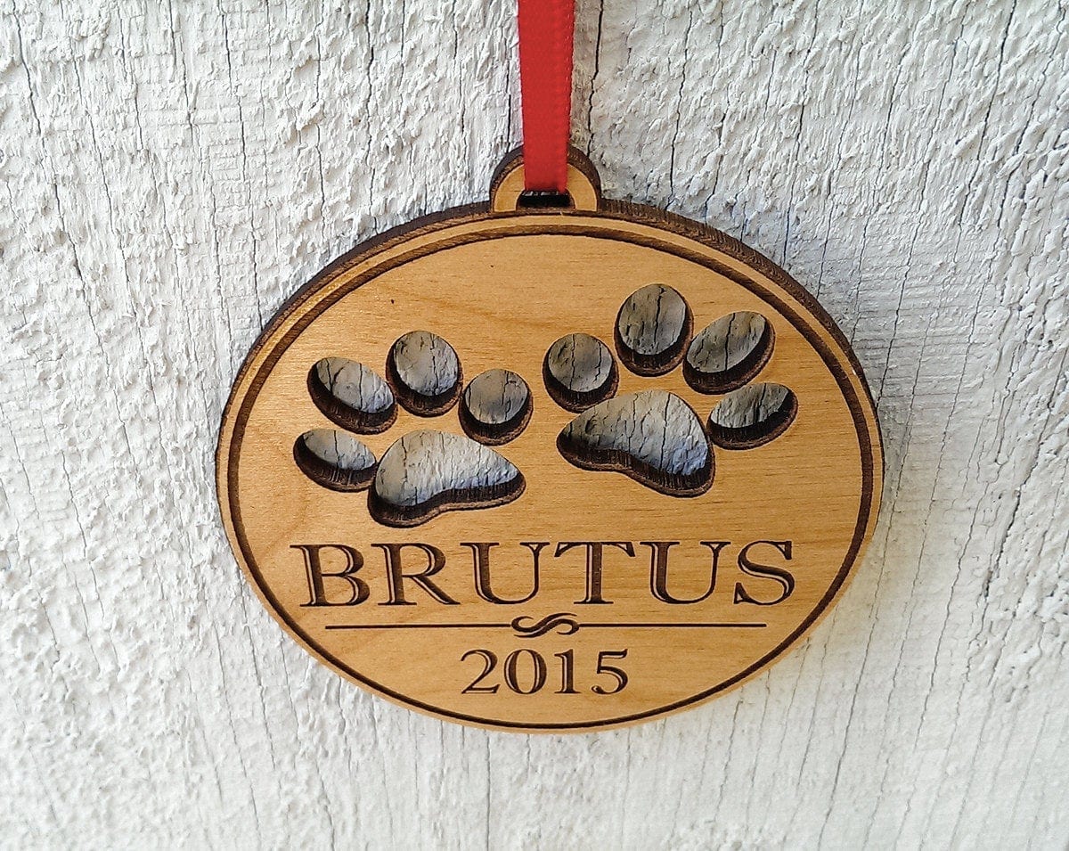 PET GIFTS Custom Engraved Personalized Pet Ornament With Paw Prints Pets Name and Date Laser Engraved Wood Ornament Present for Dog Cat Christmas Gift