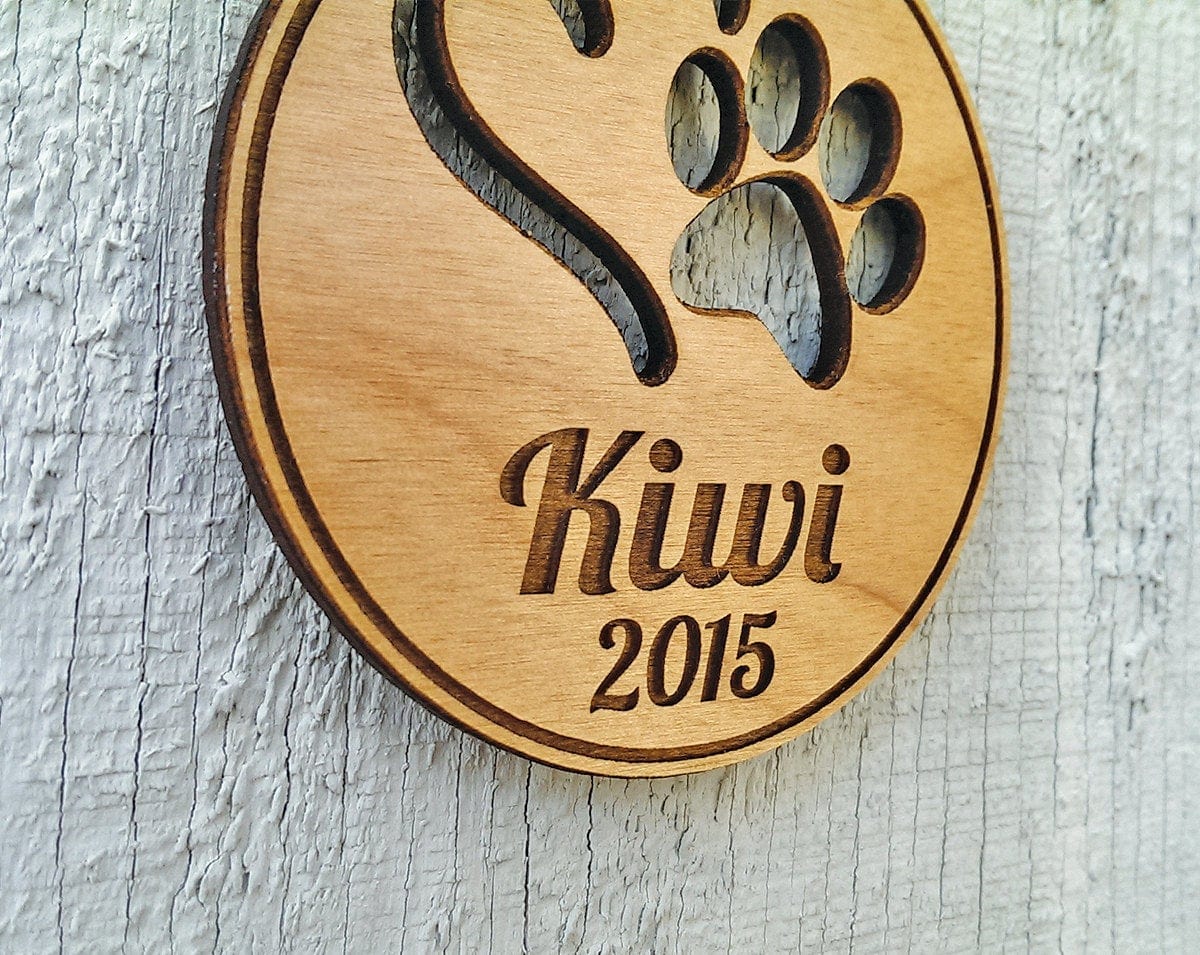 PET GIFTS Personalized Pet Ornament Custom Engraved with Heart PawPrint Pets Name and Date Dog Cat Christmas Ornament Gift Holiday Tree Decor Ornament
