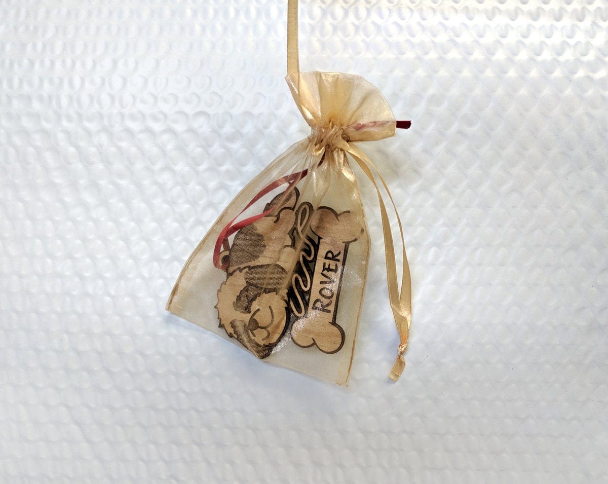 PET GIFTS Shih tzu Havanese Personalized Engraved Cute Sleeping Dog Wood Ornament for Dog Mom Pet Dad Kids First Puppy Holiday Decoration Gift for her