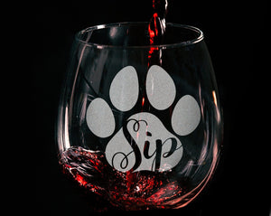 PET GIFTS Sip Engraved Stemless Wine Glass Dog Cat Paw Print Pet Owner Cute Cup First Puppy Rescue Cat Lady Animal Lovers Birthday Present Dog Mama