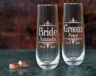 WEDDINGS Bride Groom Rustic Design Set of 2 Flute Glasses Wedding Party Decoration Rehearsal Dinner Toasting Flutes Bridal Shower Personalized Gift