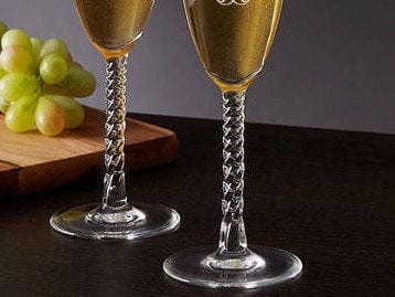 WEDDINGS Bridesmaid Gift Custom Champagne Glasses Wedding Party Favors Bridal Shower Gifts Bride to Be Bridesmaids Parents of Bride Wedding Couples