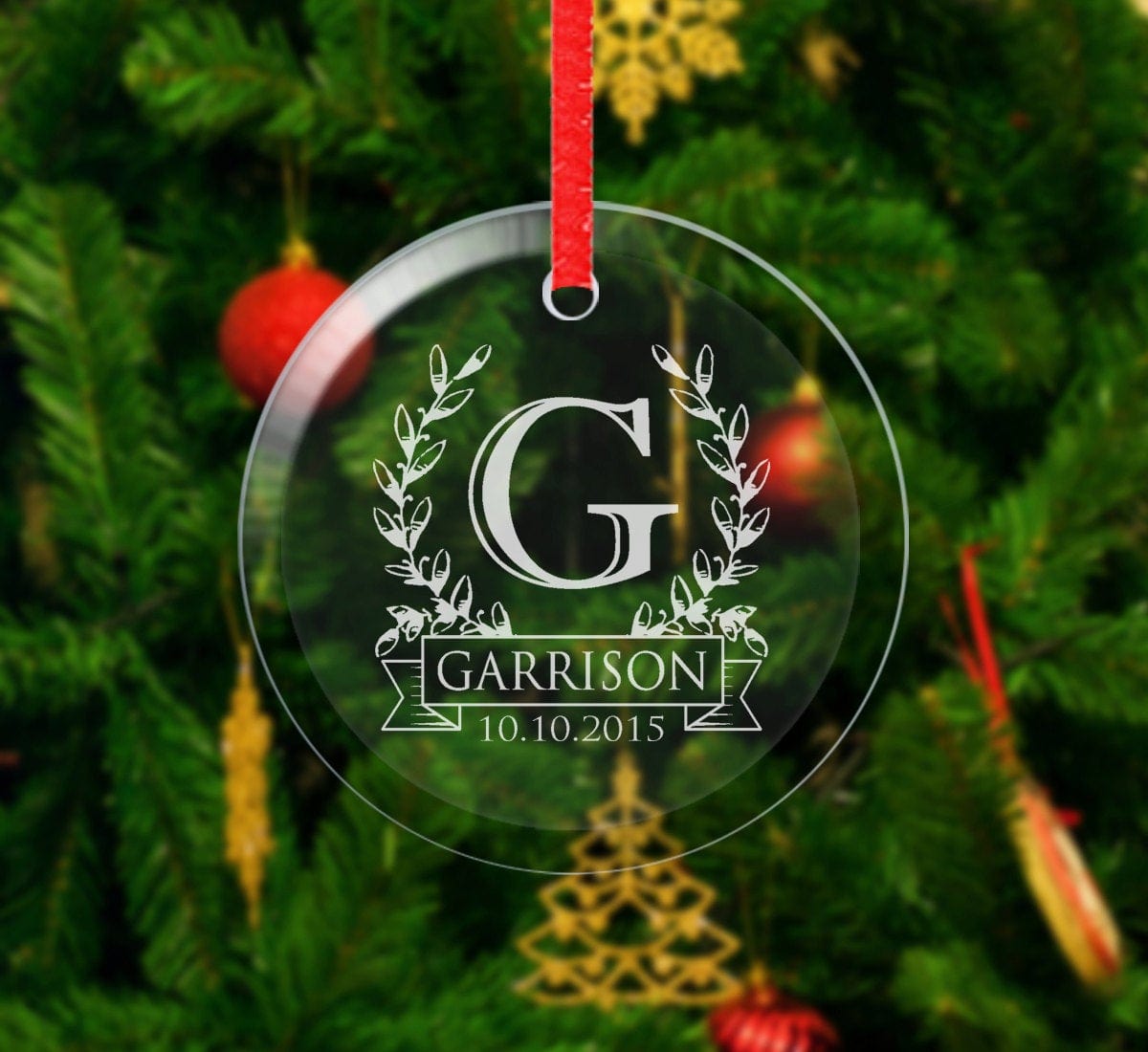 WEDDINGS Christmas Wreath Couples Last Name Custom Glass Ornament with Date for Wedding Shower, Housewarming, Newlywed Couple Gift for New Mr and Mrs