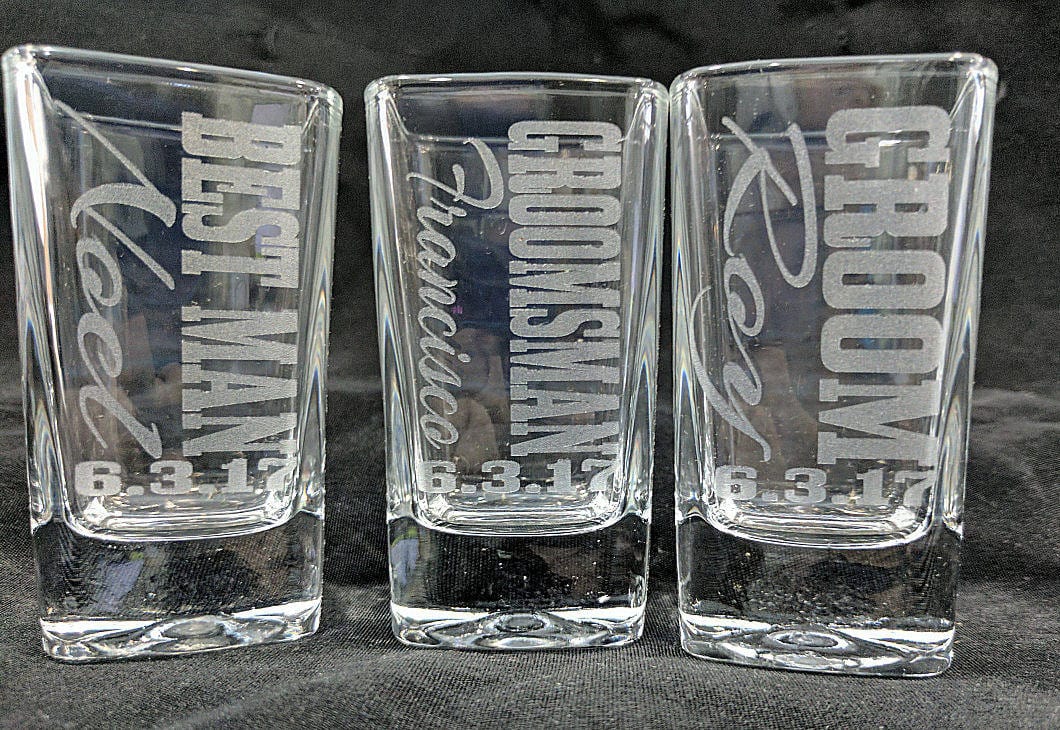 WEDDINGS Groomsmen Gifts Wedding Shot Glasses Best Man Father of the Bride Groom Usher Engraved Weddding Favor Idea Custom Bulk Personalized Discount